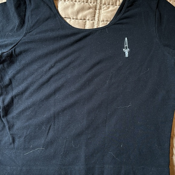 Cropped Tee - Picture 3 of 5